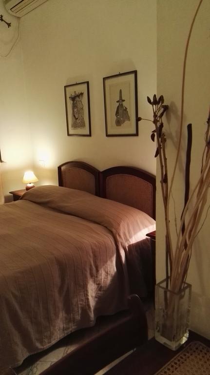 B&B Villa Acero Marina Di Carrara Habitación foto